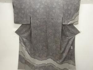 今坂國雄作　絞り波に花唐草模様訪問着